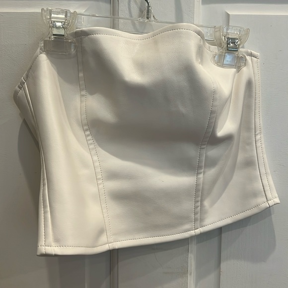 White top strapless crop top - Picture 1 of 1